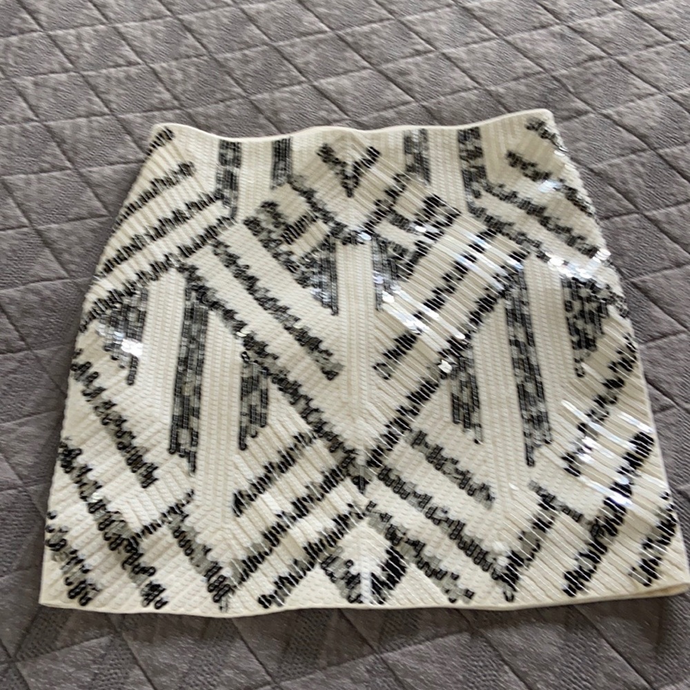 Express small sequin mini skirt - Picture 2 of 2
